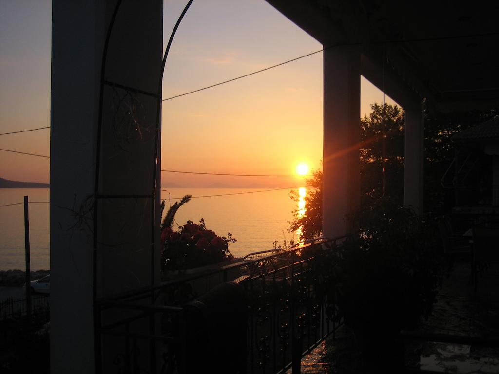 Villa Rosanna Plataria Rum bild